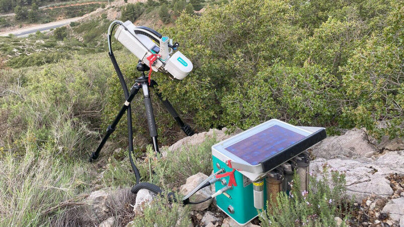 Licor device in the Kermes oak woodland in Spain (Valencia). © Charlotte Grossio