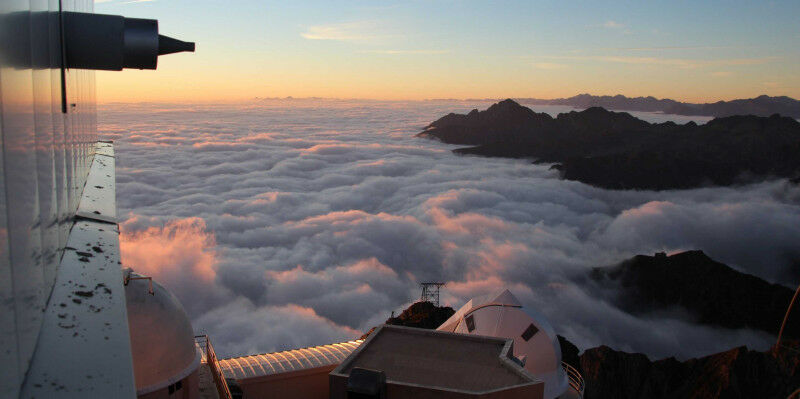 Sur l’observatoire de montagne du Pic du Midi en France, il pleut de tous