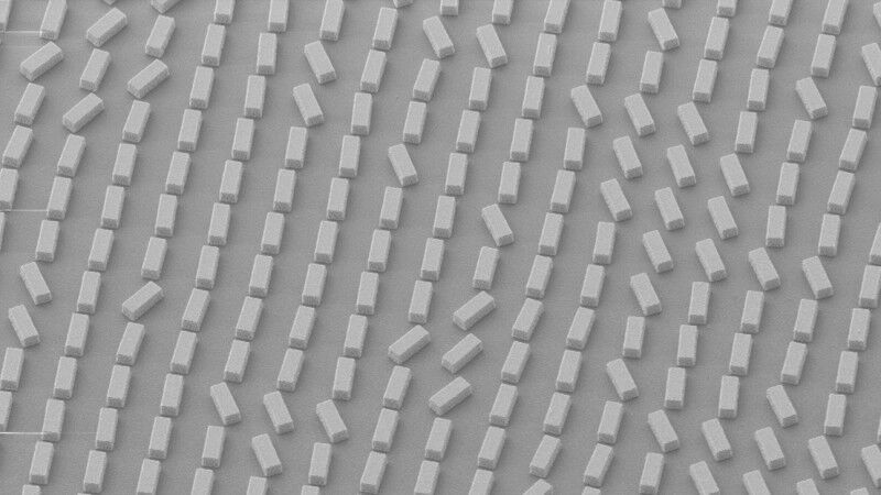 Meta-atoms at varying orientations on a chiral metasurface. 2025 EPFL Bionanopho