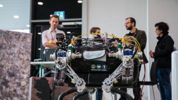 Des robots de toute la Suisse � l'EPFL