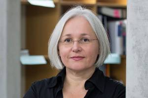 How is gender diversity achieved in working life?