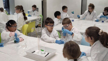 Introducing the young people of Valais to science