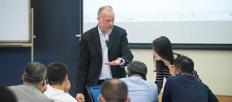 L'UNIGE lance un doctorat professionnel en finance