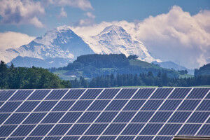 La Suisse doit miser sur le solaire et l'�olien en montagne