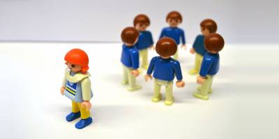 Selber schuld'! Wie Menschen die Ausgrenzung anderer beurteilen