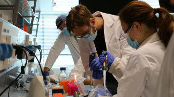 Summer schools de l'EPFL: une exp�rience �lectrisante