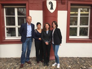 Dir Autoren der Forschungsgruppe Transplantation & Clinical Virology mit Han