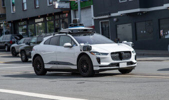 Transport - When self-driving cars become socially intelligent - EPFL When self-driving cars become socially intelligent